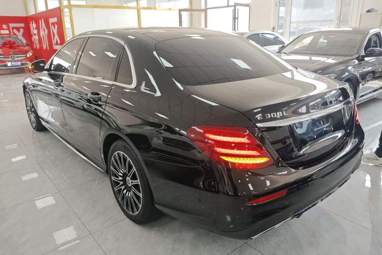 Used Mercedes-Benz E-Class 2018 Facelift E 200 L Sport Edition