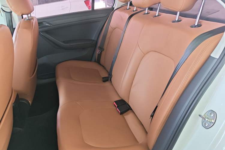 Used Volkswagen Jetta 2019 Dream Edition 1.5L Manual Fashion Version Left Rear Seat