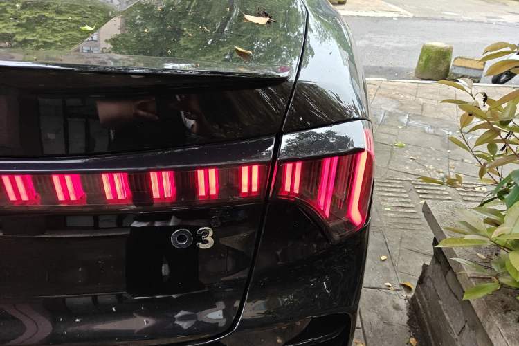 Used Lynk & Co 03 2025 1.5TD DCT Champion Edition Pro Exterior 3