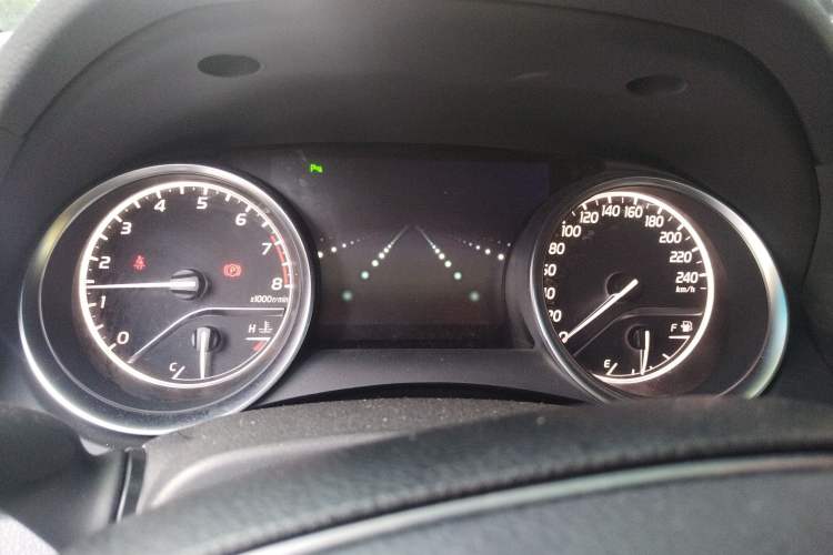 Used Toyota Camry 2019 Revised Version 2.0G Luxury Edition