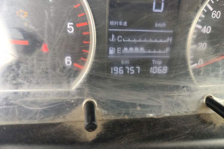 Used Foton Tunland 2018 2.8T E5 Two-Wheel-Drive Comfort Version with Long Wheelbase Equipped with 4J28TC4 Engine
