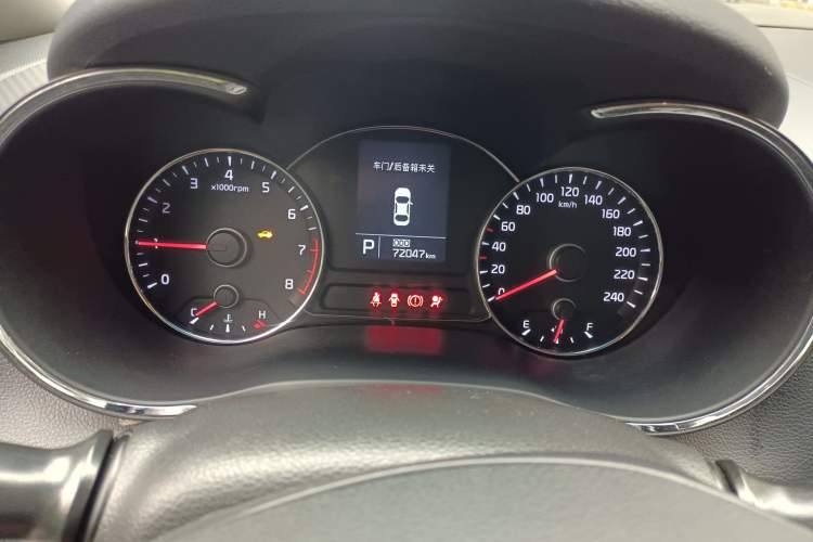 Used Kia K3 2015 1.6L Automatic GL Odometer Close Up