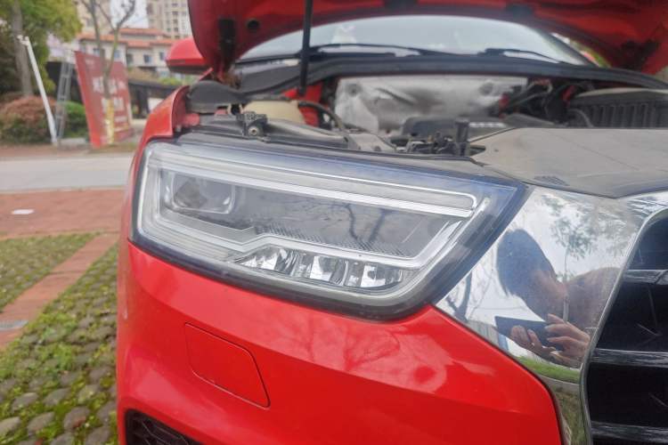 Used Audi Q3 2018 30 TFSI Fashion Edition Collector's Version Right Front Headlight