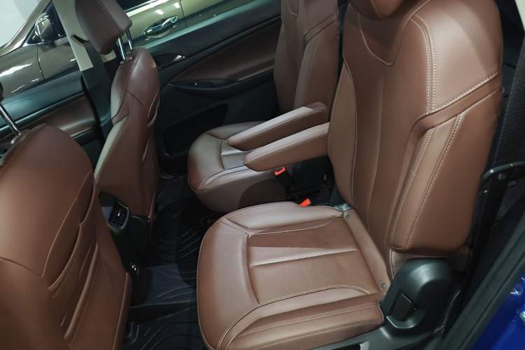 Used Buick GL6 2018 18T 6-Seater Prestige Model