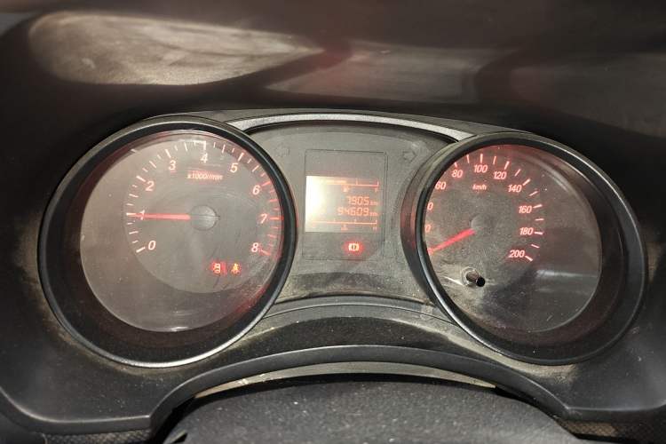 Used Wuling Hongguang 2019 1.5L S Basic Version China VI Standard LAR
