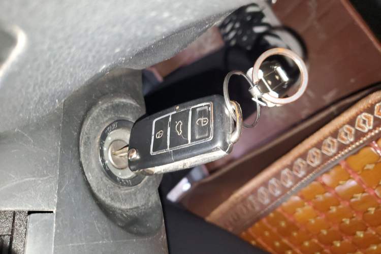 Used Dongfeng Fengon 330 2014 1.5L Manual Utility Version DK15