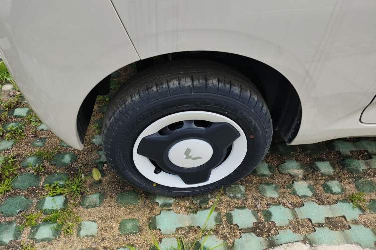 Used Wuling Hongguang MINIEV 2024 3rd Generation 215km Youth Edition Exterior 5