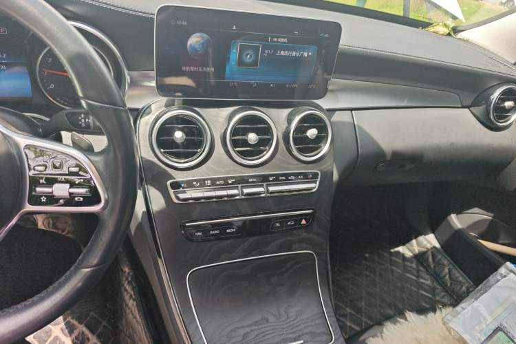 Used Mercedes-Benz C-Class 2019 C 260 L Sport Edition Audio And AC Panel
