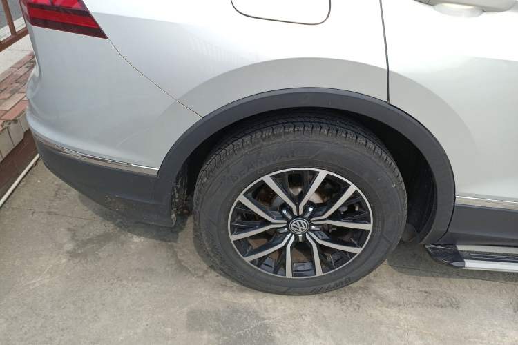 Used Volkswagen Tiguan L 2018 330TSI Automatic Two-Wheel Drive Luxury Edition
