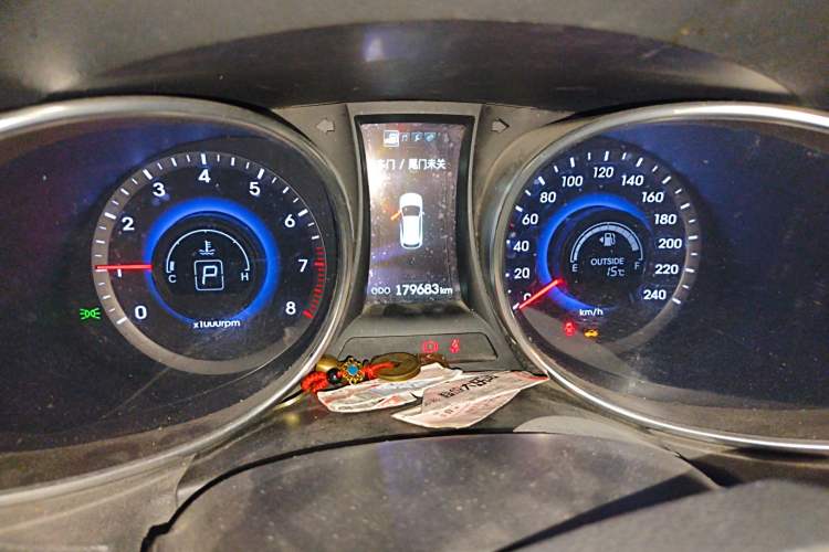 Used Hyundai Santa Fe 2013 2.4L Automatic Two-Wheel Drive Smart Version