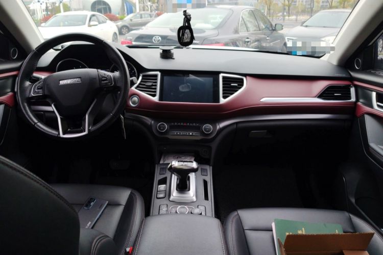Used Haval H6 Coupe 2019 1.5T Automatic Two-Wheel Drive Ultra-Luxury Smart Connectivity Model China VI Standard Center Console