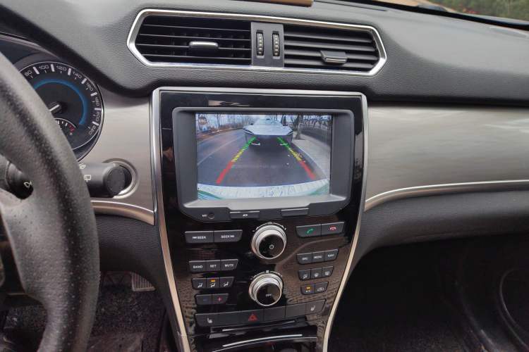 Used Haval H2 2017 Red-Label 1.5T Manual Two-Wheel Drive Comfort Model