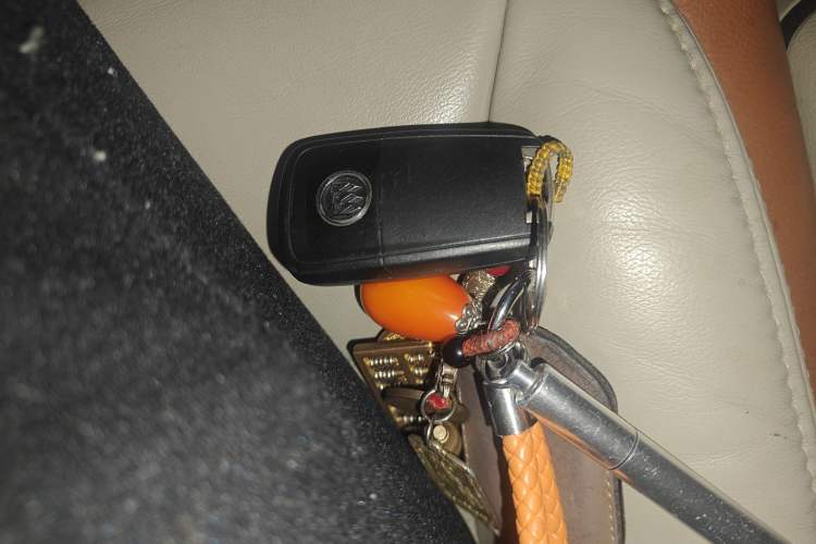 Used Buick GL8 2014 3.0L XT Luxury Business Flagship Edition Vehicle Key