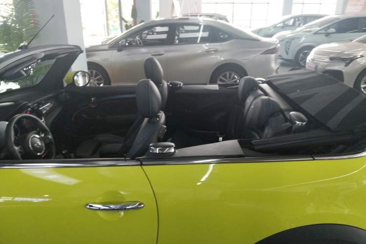 Used MINI 2022 Updated 1.5T COOPER CABRIO Sidewalk