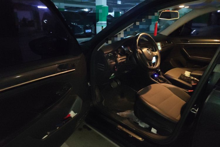 Used Volkswagen C-TREK 2017 1.6L Automatic Comfort Model Driver Seat