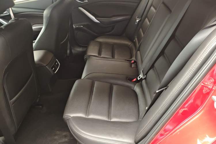 Used Mazda Atenza 2018 2.5L Blue Sky Sport Edition China VI compliant Left Rear Seat