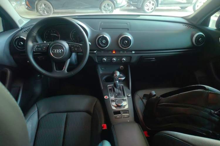 Used Audi A3 2020 Limousine 35 TFSI Fashion Edition China VI Emission Standard