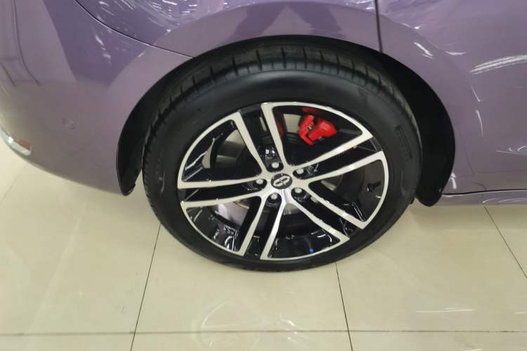 Used Hima AITO M5 2025 Extended-Range Ultra All-Wheel-Drive Version
