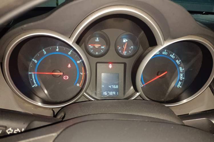 Used Chevrolet Cruze 2013 1.6L SL Grand Edition Manual Transmission
