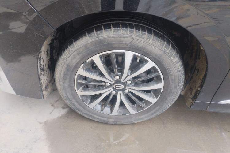 Used GAC Trumpchi M8 2023 Lingxiu Series 390T Deluxe Edition Left Front Wheel Hub