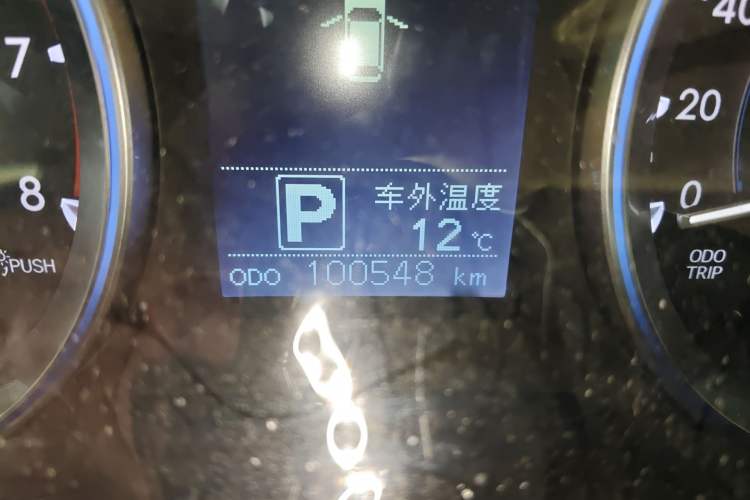 Used Toyota Highlander 2017 2.0T Four-Wheel Drive Elite Edition 7-Seater Odometer Close Up