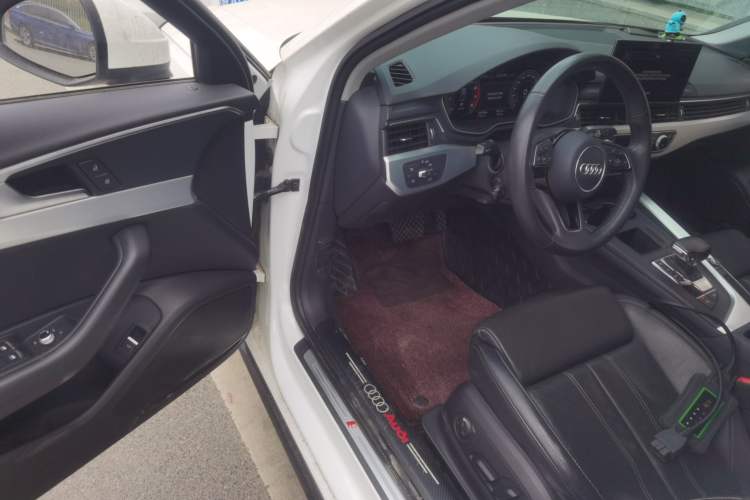 Used Audi A4L 2020 40 TFSI Luxury Dynamic Model Driver Seat