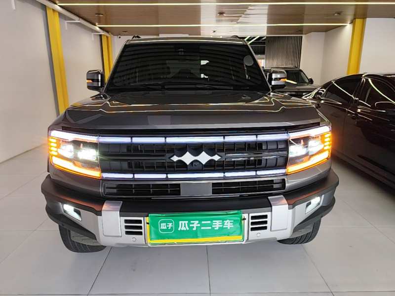 Used Formula Leopard 5 2023 Navigator Edition — 2