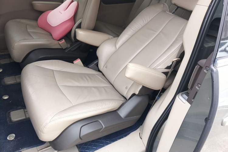 Used Buick GL8 2011 2.4L LT Luxury Business Executive Edition