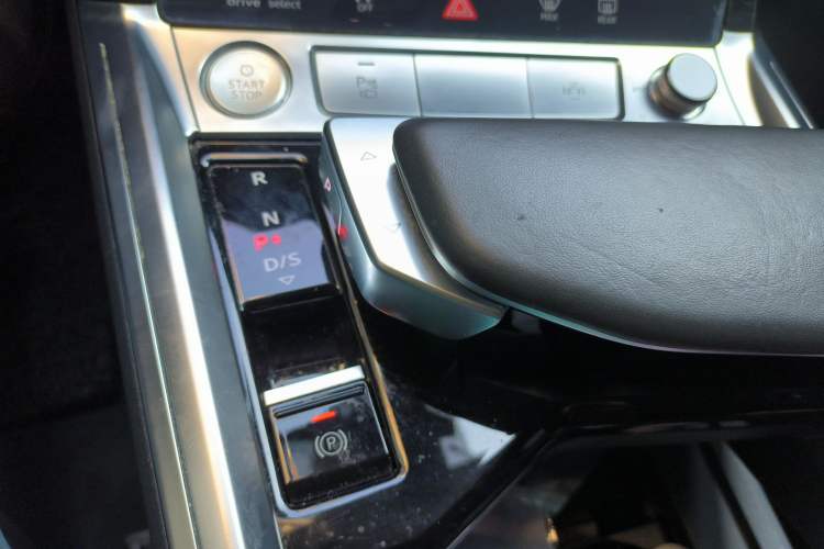 Used Audi e-tron 2019 55 quattro Technology Edition
