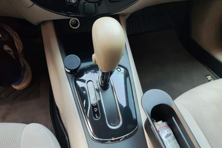 Used Nissan Tiida 2014 1.6L CVT Comfort Model
