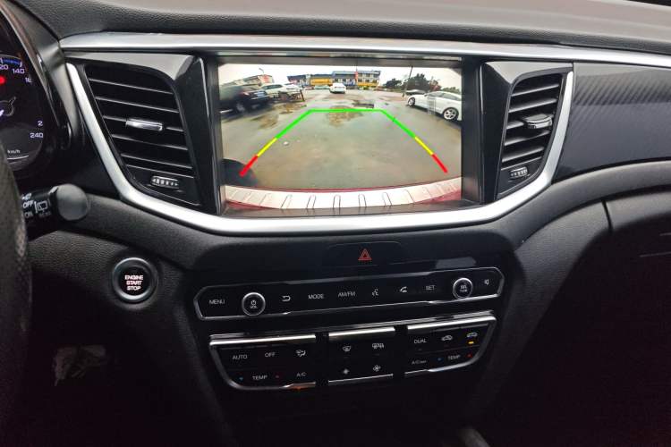 Used GAC Trumpchi GS7 2017 320T Two-Wheel-Drive Luxury Model
