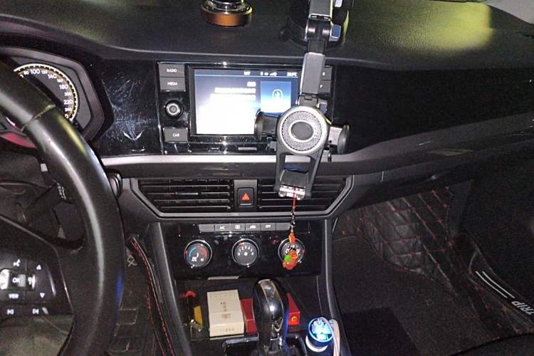 Used Volkswagen Bora 2020 1.5L Automatic Comfort Model Audio And AC Panel