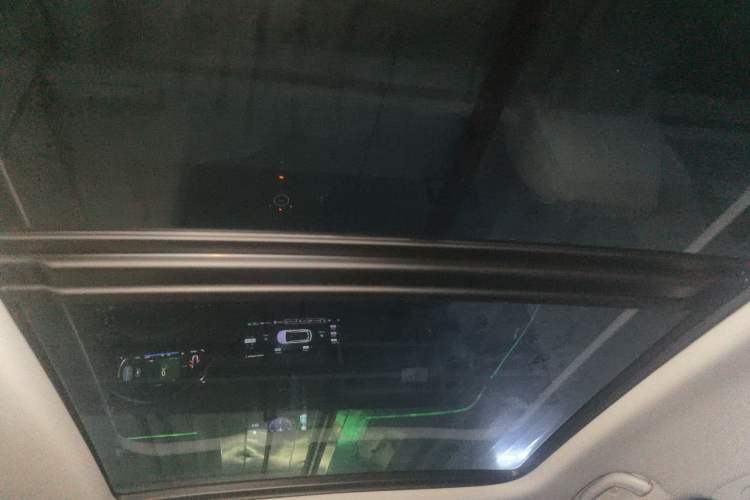 Used CHANGAN OSHAN Z6 New Energy 2022 Facelift Blue Whale iDD 150KM Flagship PLUS Smart Parking Edition Headliner