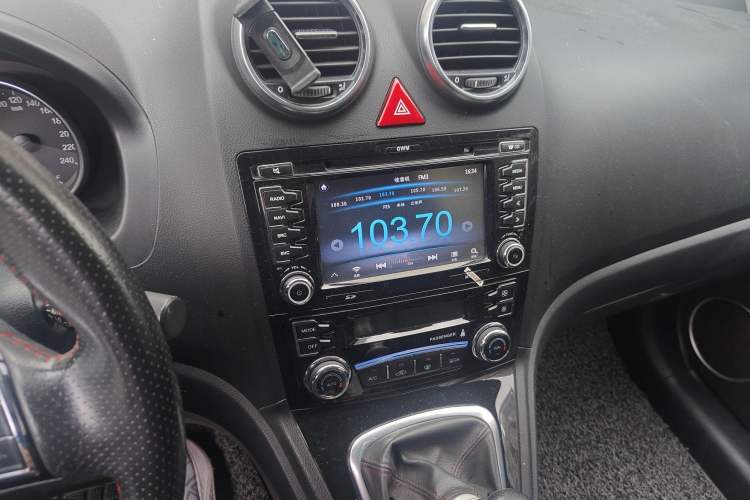 Used Haval H6 2015 Upgraded Model 1.5T Manual Two-Wheel Drive Elite Version