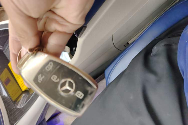 Used Mercedes-Benz Vito 2021 2.0T Elite Version 7 Seats
