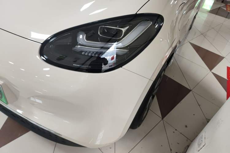 Used Wuling Bingo 2025 333 km Lingxi Deluxe Edition Left Front Headlight