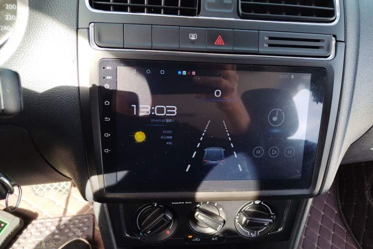 Used Volkswagen Polo 2016 1.6L Automatic Comfort Model
