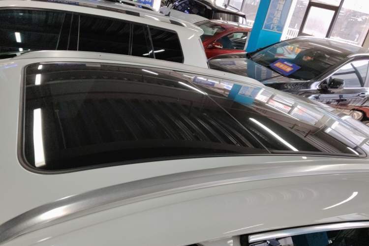 Used Porsche Macan 2017 Macan 2.0T Roof