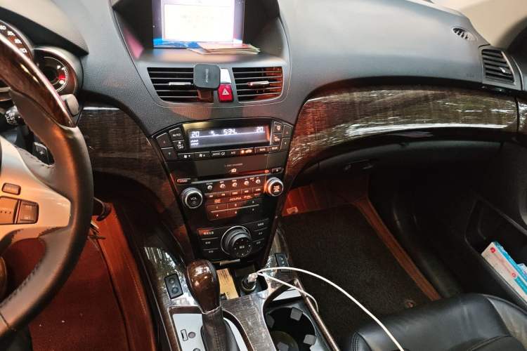 Used Acura MDX 2010 3.7 Standard Edition Audio And AC Panel