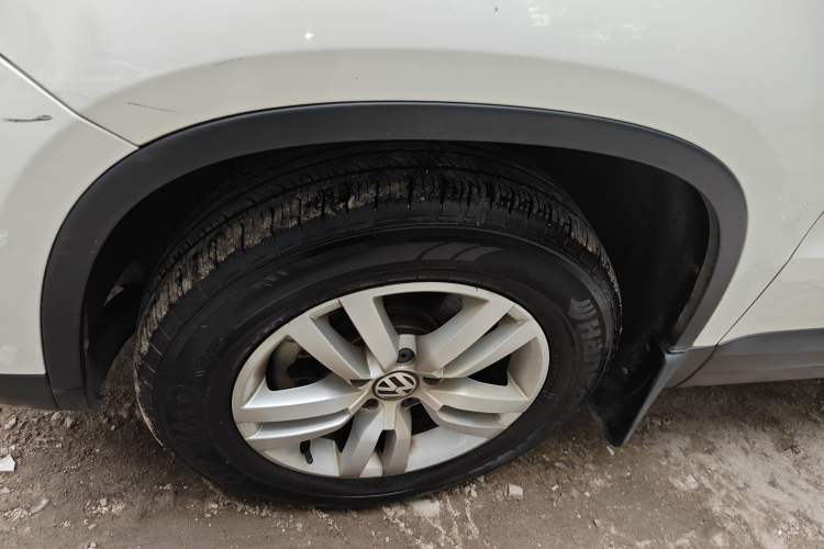 Used Volkswagen Tiguan 2016 300TSI Automatic Two-Wheel Drive Trend Edition Exterior 4