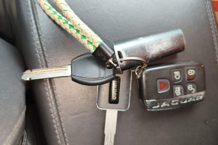 Used Jaguar XF 2014 XF 2.0T Luxury Edition Vehicle Key