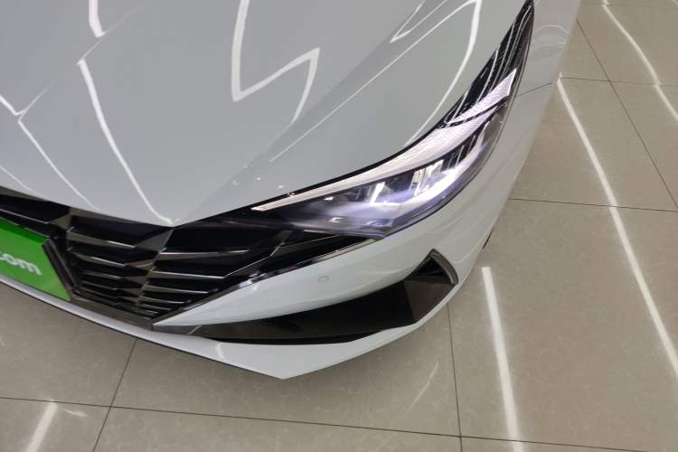 Used Hyundai Elantra 2022 1.5L CVT LUX Prestige Edition