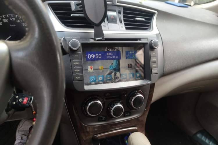 Used Nissan Sylphy 2012 1.6 XL CVT Luxury Edition Audio And AC Panel