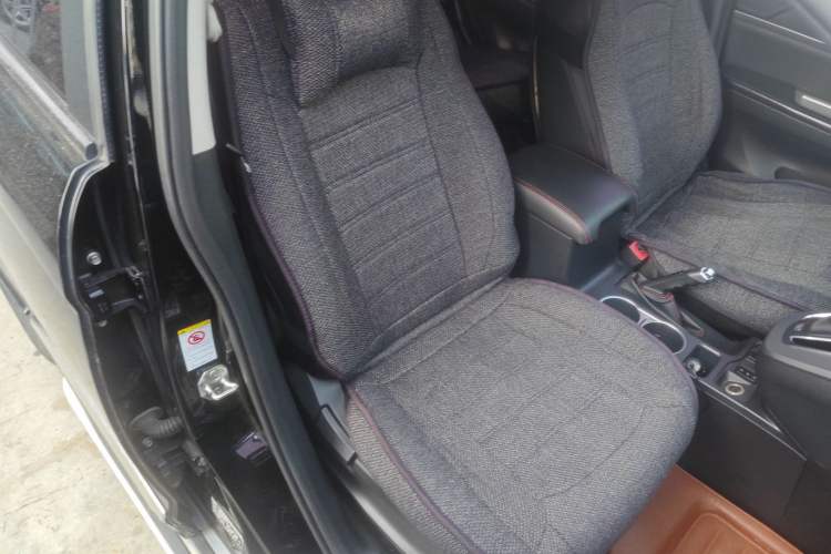 Used Haval H6 2015 Sport Edition 1.5T Automatic Two-Wheel Drive Luxury Model
