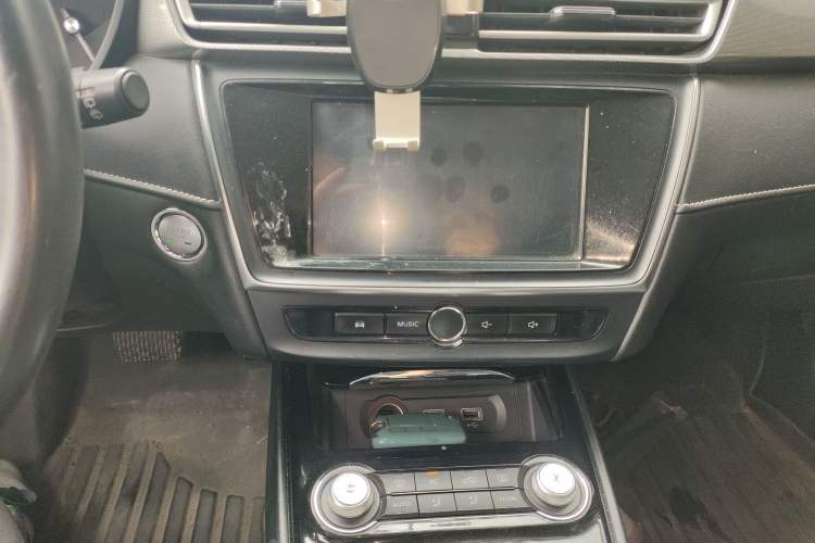 Used Roewe Ei5 2018 Internet Luxury Edition Audio And AC Panel