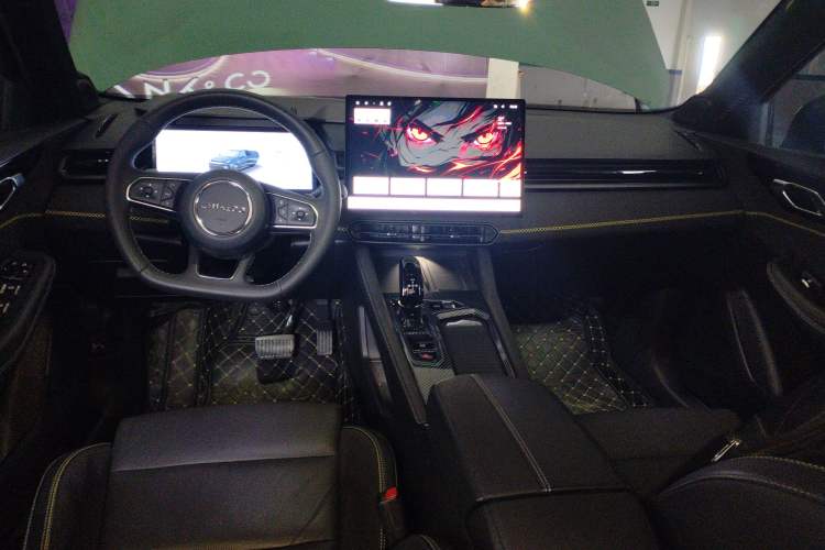 Used Lynk & Co 03 2025 1.5TD DCT Champion Edition Pro Center Console