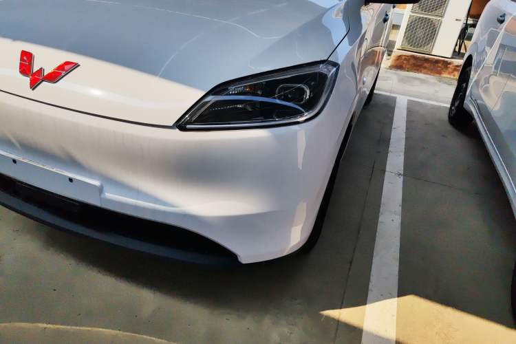 Used Wuling Hongguang New Energy 2024 All-Electric Model 300KM Practical Version
