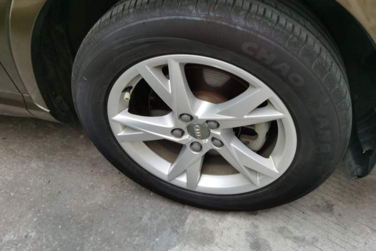 Used Audi Q3 2018 30th Anniversary Edition 30 TFSI Fashion Model Right Front Wheel Hub