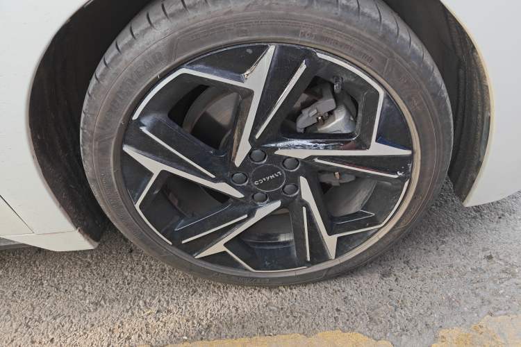 Used Lynk & Co 07 2024 EM-P 126 Long-Range Halo