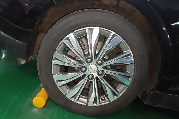 Used Hongqi E-QM5 2024 500km Range Edition
